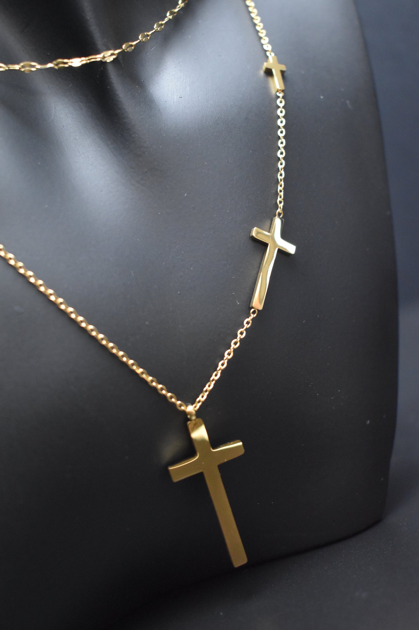 Three Crosses Necklace Gold